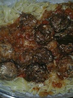 Una foto de Albóndigas con espaguetti♡