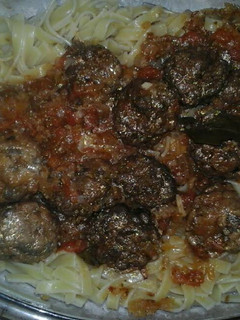 Una foto de Albóndigas con espaguetti♡