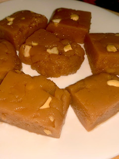 கருத்த அல்வா / black halwa (Karutha halwa recipe in tamil) செய்முறை முக்கிய புகைப்படம்