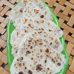 A picture of Sago flour namkeen paratha.
