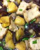 Khóm (dứa) xào chay