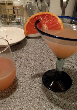 A picture of Grapefruit Martini.