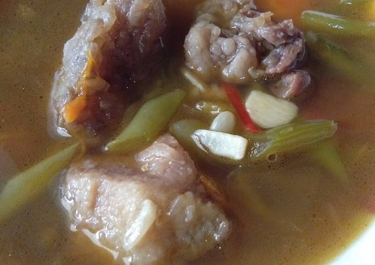 Asem-asem daging kerbau dengan wortel dan buncis