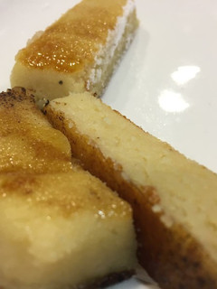 Una foto de Turrón de yema tostada