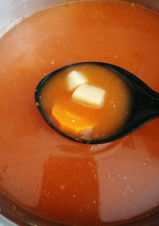 Una foto de Caldo de pollo Tlalpeño