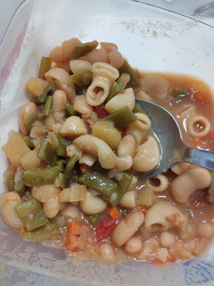 Una foto de Sopa minestrone casera