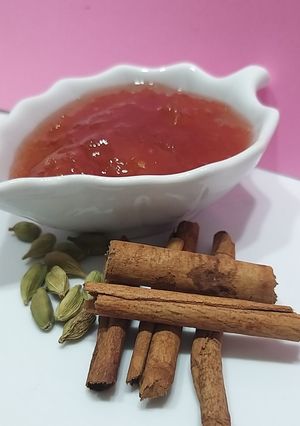 Una foto de Mermelada de Pera y Cardamomo