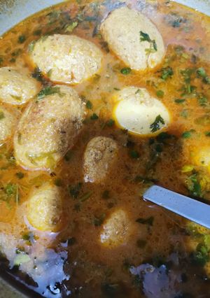A picture of Chicken Nargisi koftay.