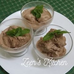 A picture of Mint Chocolate Ice Cream.