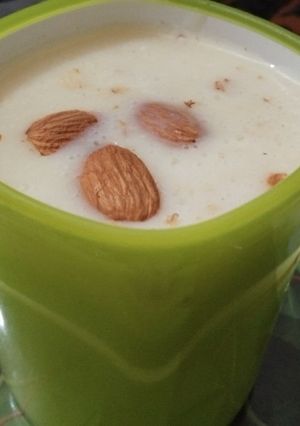 A picture of Mango shake.