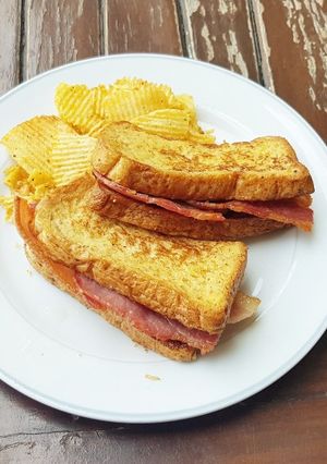 รูปของ French Toast with Bacon อาหารเช้าง่ายๆ