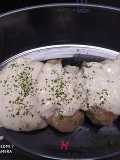Una foto de Solomillo en salsa de queso al cilantro 😋