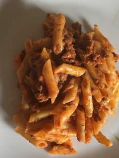 Una foto de Macarrones con carne picada y chorizo