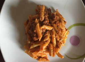 Una foto de Macarrones con carne picada y chorizo