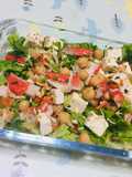 Ensalada de Garbanzos con  Tofu, Surimi, Lechuga