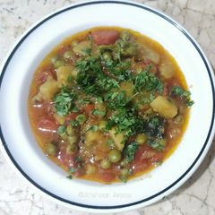 A picture of Carrots, Peas & Potatoes Bhujiya.