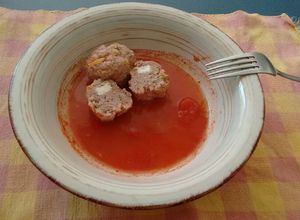 Una foto de Albóndigas con chile chipotle. ॐ