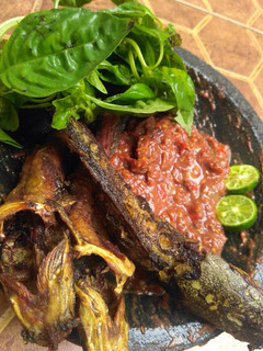 Foto resep Pecel lele ala kaki lima