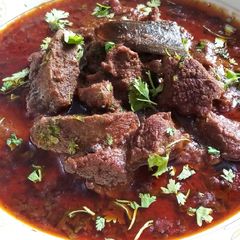 A picture of Dahi Gosht(yoghurt Curry).