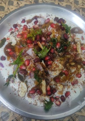 ब्रेड के दही भल्ले (Bread ke dahi bhalle recipe in Hindi) रेसिपी मुख्य फोटो