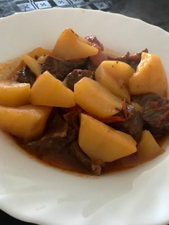 Una foto de Estofado de ternera con patatas [OLLA GM]