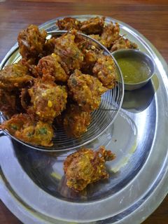 लेफ्टओवर मंगोड़े (Leftover Mangode recipe in hindi) रेसिपी मुख्य फोटो