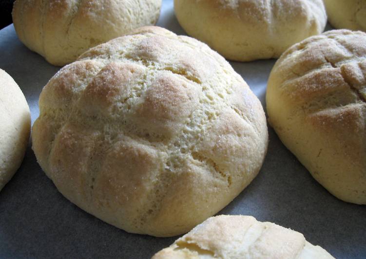 How to Prepare Perfect ‘Melon Pan’ (Buns covered with Cookie Crust)