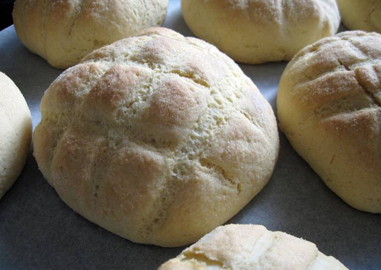 How to Make Speedy ???Melon Pan??? (Buns covered with Cookie Crust)