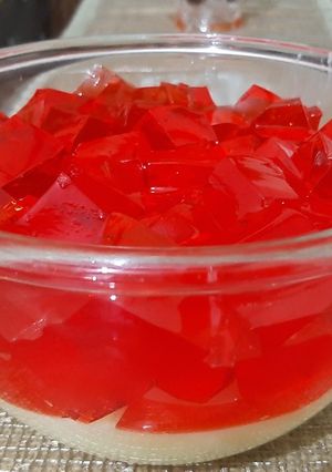 A picture of Custard WITH Jelly😍❤.