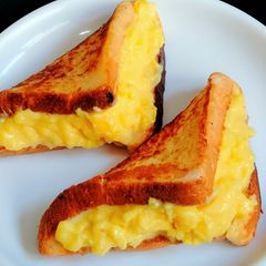 A picture of Eggless Custard Toast.