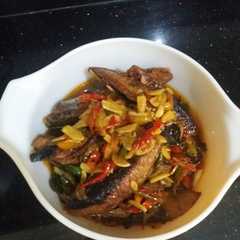 รูปของ Ikan cuwe di tumis biasa