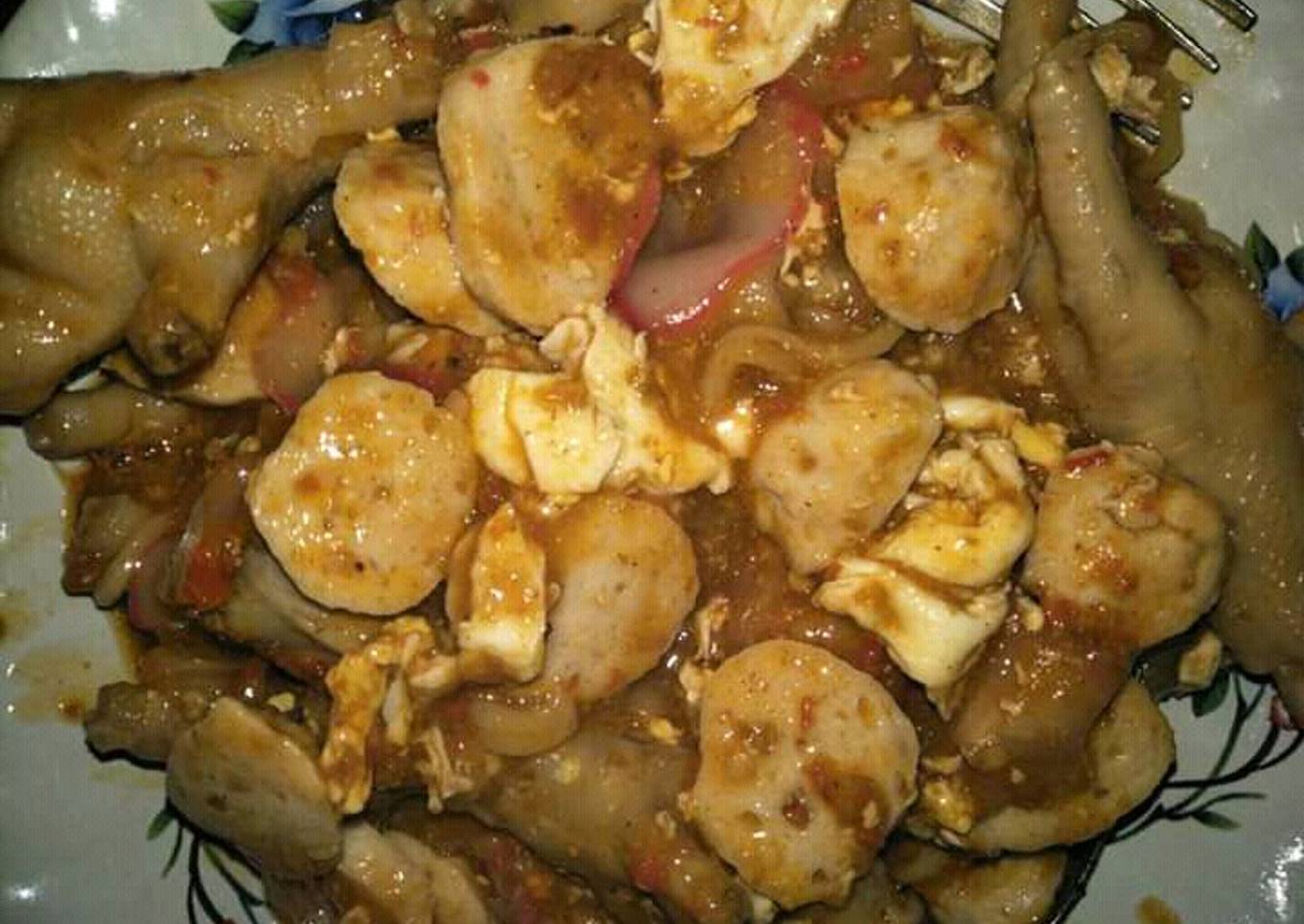 Seblak ceker, baso