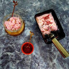 A picture of Strawberry Ice-cream.