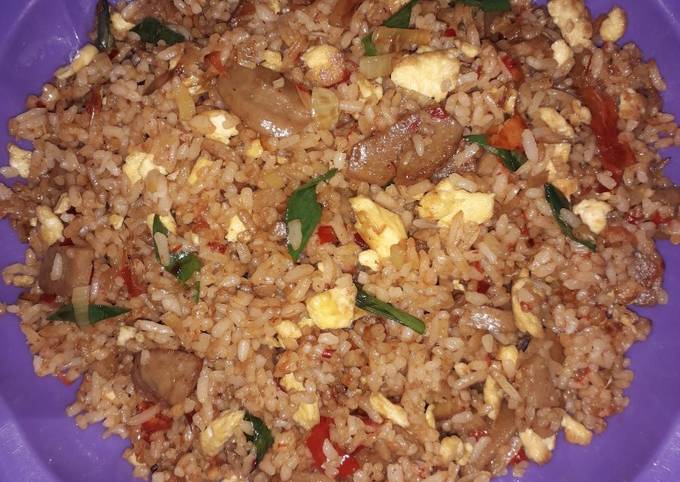 Langkah Mudah untuk Menyiapkan Nasi goreng baso yang Enak Banget