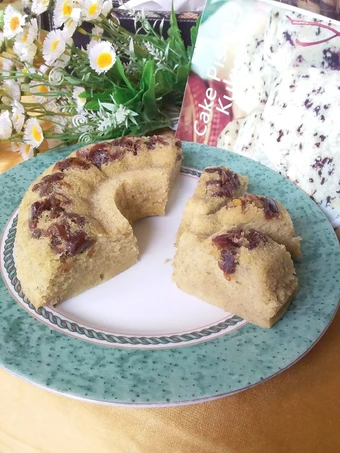 Langkah Mudah untuk Menyiapkan Resep Bolu pisang raja kukus tabur kurma yang Lezat Sekali Anti Ribet, Mantap Sekali