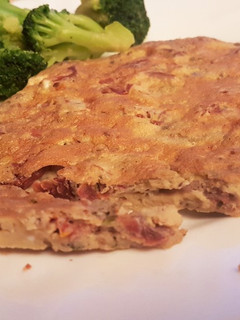 Una foto de Tortilla de tomates secos