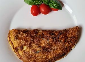 Una foto de Omelette a las finas hierbas 🎥 "Un viaje de 10 metros"