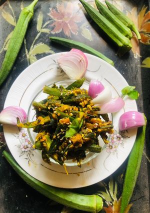 A picture of Okra (sweet and sour).