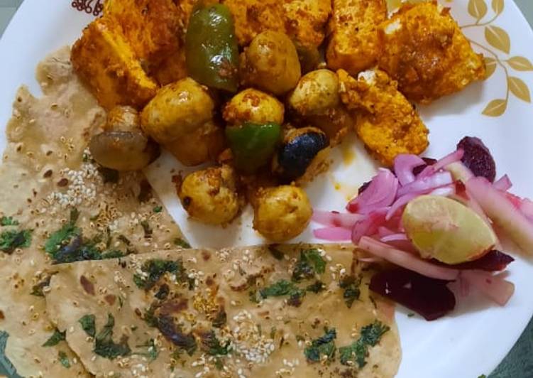 Recipe: Appetizing Paneer mushrooms tawa fry with wheat naan
