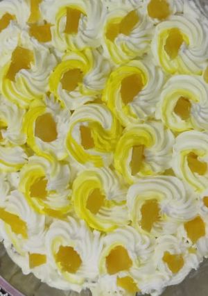 A picture of Pineapple cake.