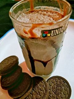 A picture of Oreo milk shake.