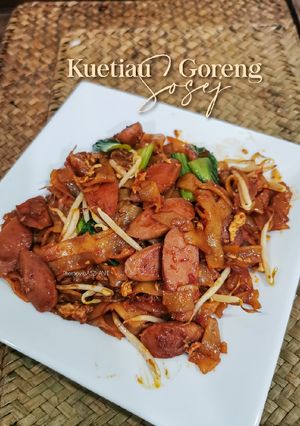 Gambar Kuetiau Goreng sosej