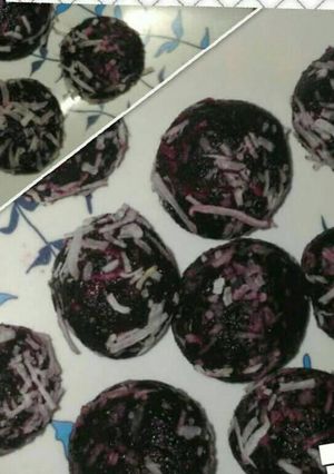 आवला बीटरूट लाडू (Avla beetroot ladoo recipe in hindi) रेसिपी मुख्य फोटो