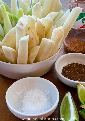 Una foto de Botana de Jícama y Chayote