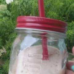 Una foto de Smoothie Post - Entrenamiento (Banano, huevo, leche)