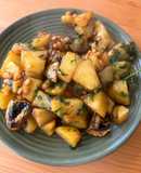 Khoai tây xào đậu (chay)
