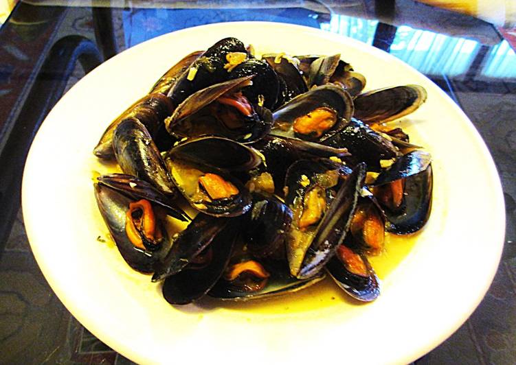 Mejillones En Salsa De Vino Blanco Receta De Cocinar Con Jorgette Cookpad