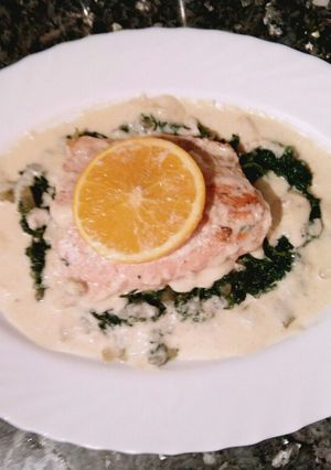 Foto principal de Salmón y espinacas a la naranja