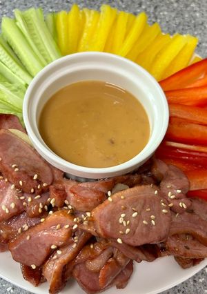 Hình của món Bánh tráng cuốn thịt vịt hun khói.
