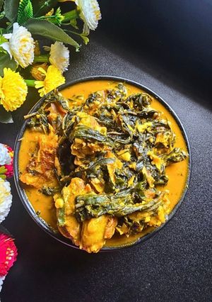 A picture of Bitterleaf & Cocoyam Soup (Ofe Onugbu) – Nigerian Soup with Stockfish & Palm Nut.